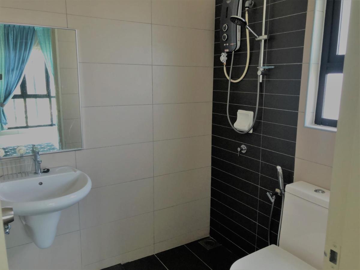 Vistamuslim Homestay Cheras Zewnętrze zdjęcie